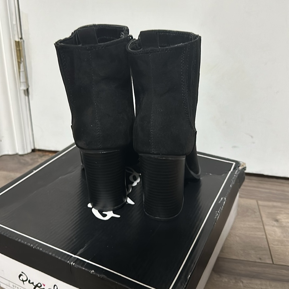 BLACK BOOTIES - Picture 4 of 4